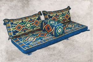 Blaue Orientalische Sitzecke, Sark Kösesi, Orientalisches Sofa, Kelim Sedir